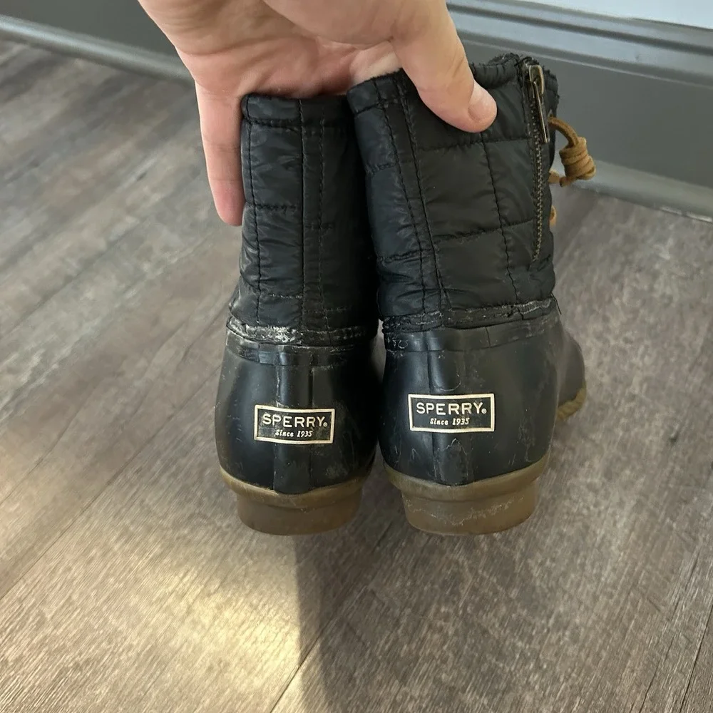 Sperry Women's Saltwater Quilted Duck Boots Black Waterproof Women's 10